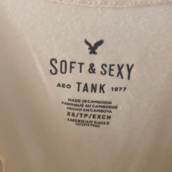 Floral Knit Tank - Picture 2 of 4